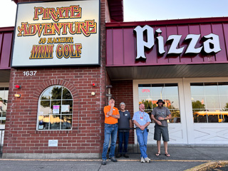 Pietro's Pizza with Ed N7PHY, Mark KE7MSU, Mark KB7HDX, Matt KC7OOY
